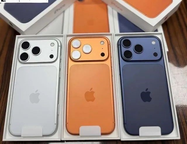 Оригинал, Нов Apple iPhone 17 Pro Max, iPhone 17 Pro, iPhone 17, iPhone Air, iPhone 16 Pro Max, iPhone 16 Pro, iPhone 16, iPhone 16 Plus, iPhone 15 Pro Max, iPhone 15 Pro, Samsung Galaxy S26 Ultra, Samsung Galaxy S26, Samsung Galaxy S25 Ultra