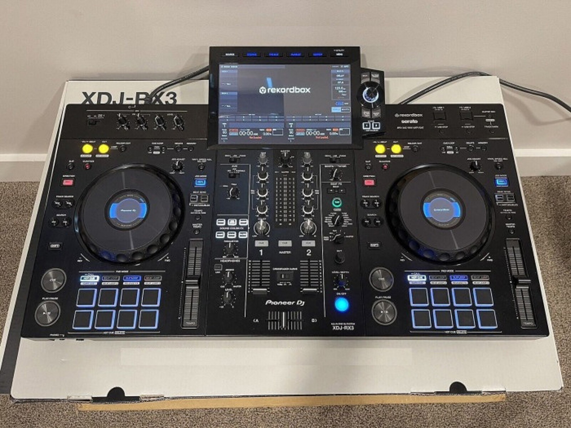 AlphaTheta XDJ-AZ, AlphaTheta OMNIS-DUO, Pioneer OPUS-QUAD, Pioneer XDJ-RX3, Pioneer XDJ-XZ, Pioneer DDJ-FLX10, AlphaTheta CDJ-3000X, Pioneer CDJ-3000, Pioneer DJM-A9, Pioneer DJM-V10