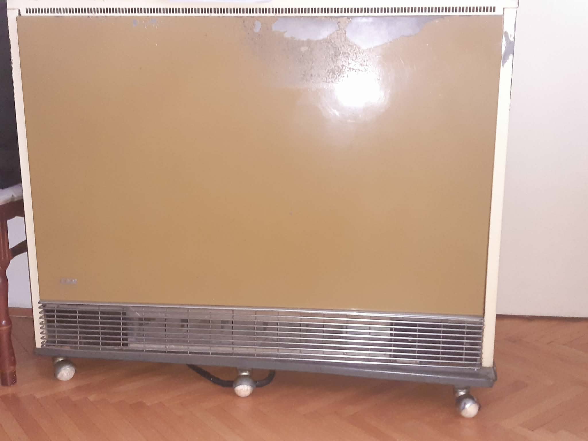 Продавам електрична печка