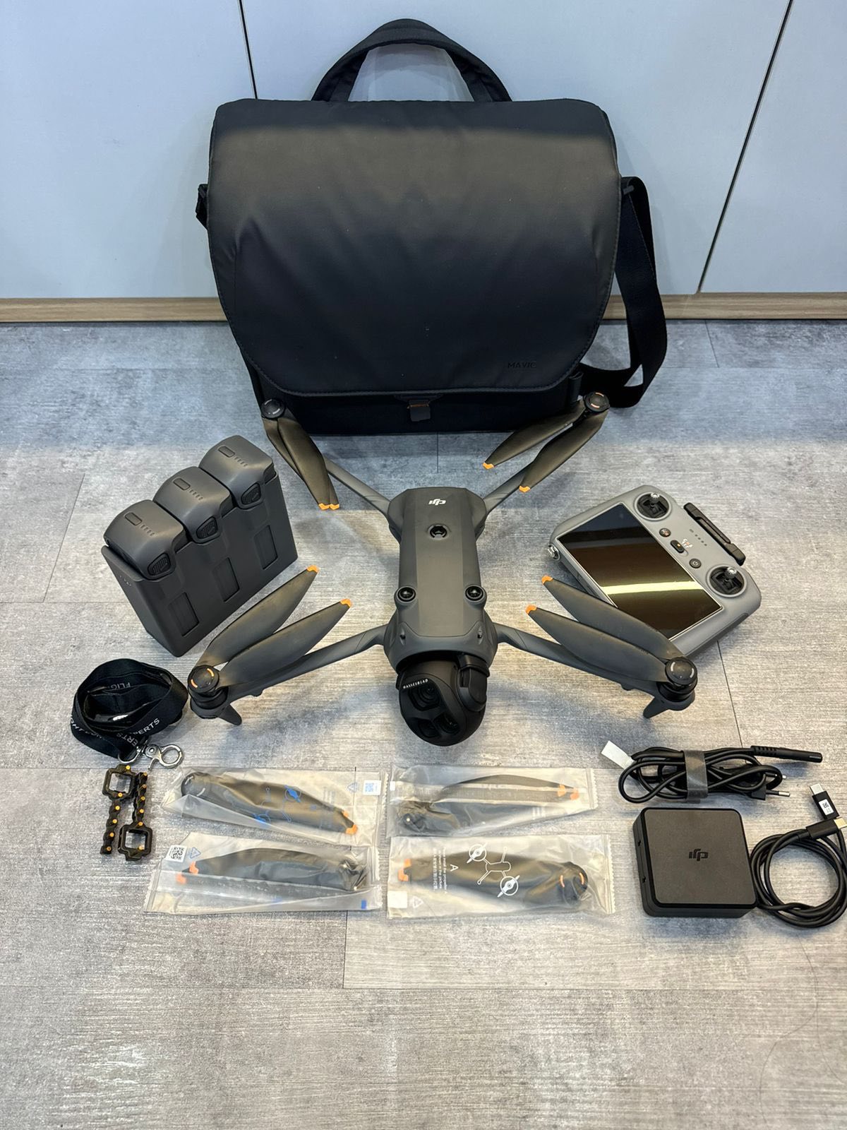 DJI Mavic 4 Pro, DJI Mavic 3 Pro, DJI Air 3S, DJI Air 3 , DJI Mini 5 Pro, DJI Lito X1,  DJI Neo 2, DJI Avata 2, DJI Flip, DJI Mini 4 Pro, DJI Mavic 3E, DJI Matrice 4E, DJI Matrice 4T drones