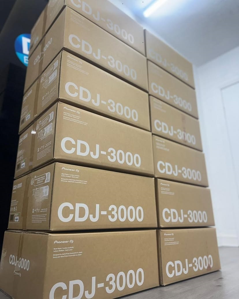 Ново, Pioneer DJ CDJ-3000, AlphaTheta CDJ-3000X, Technics SL-1210MK7, Denon DJ PRIME 4+, Rane FOUR, Allen & Heath Xone:96,
