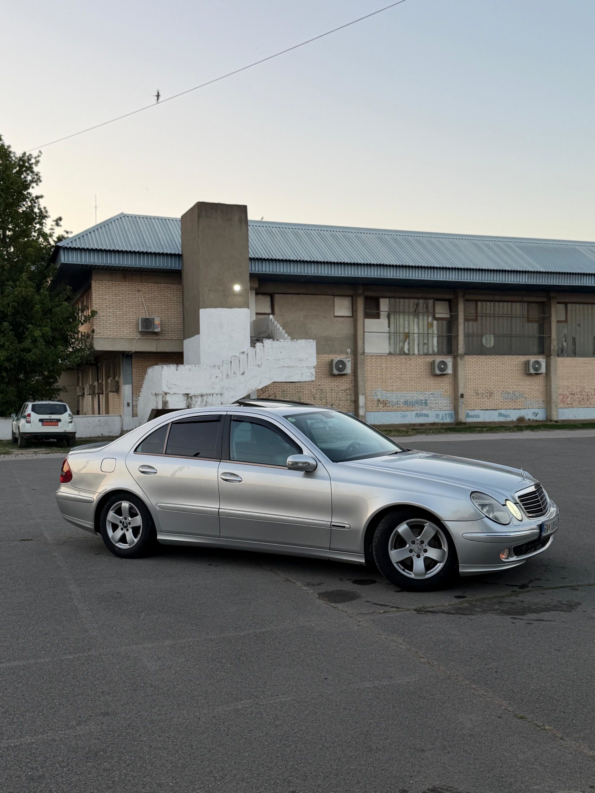 MERCEDES W211 E270 AVANTGARDE 2003 !!! FULL OPREMA!!! AUTOMATİC!!!