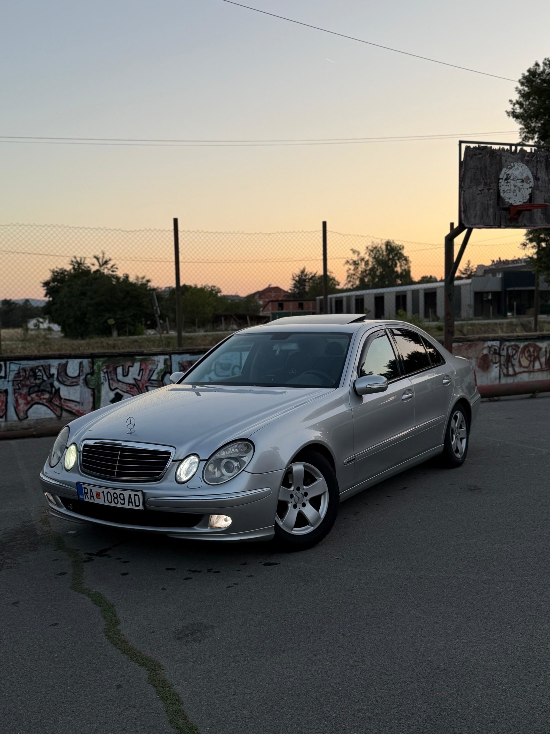MERCEDES W211 E270 AVANTGARDE 2003 !!! FULL OPREMA!!! AUTOMATİC!!!
