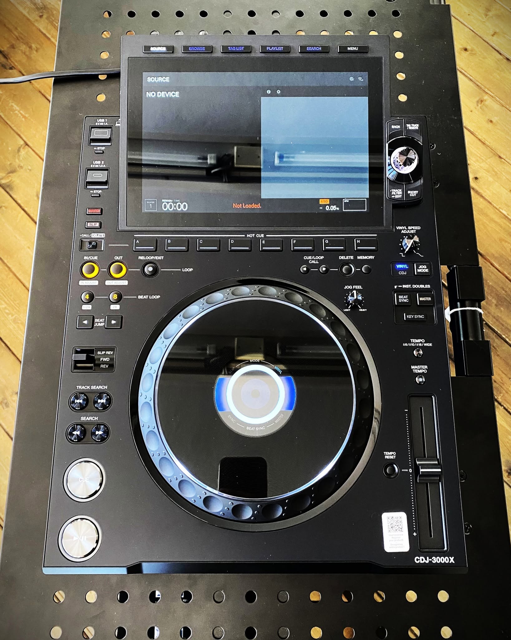 Pioneer DJ OPUS-QUAD, Pioneer DJ XDJ-RX3, Pioneer XDJ-XZ, Pioneer DJ DDJ-FLX10, AlphaTheta XDJ-AZ, AlphaTheta OMNIS-DUO,  AlphaTheta DDJ-GRV6, Pioneer DDJ-1000SRT, Pioneer DJ DDJ-REV7, AlphaTheta CDJ-3000X , Pioneer CDJ-3000, Pioneer DJM-A9