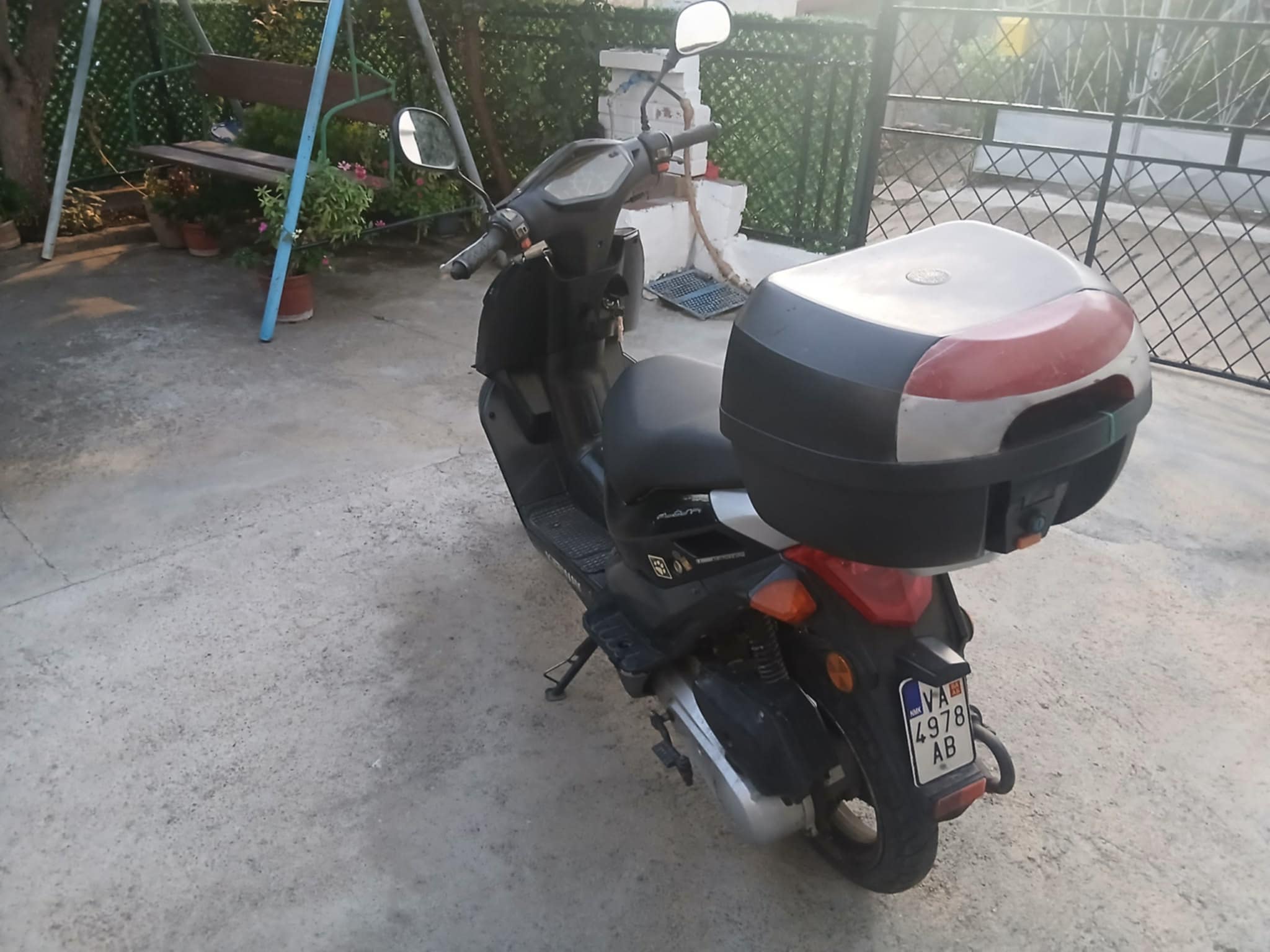 Se Prodava Skuterce